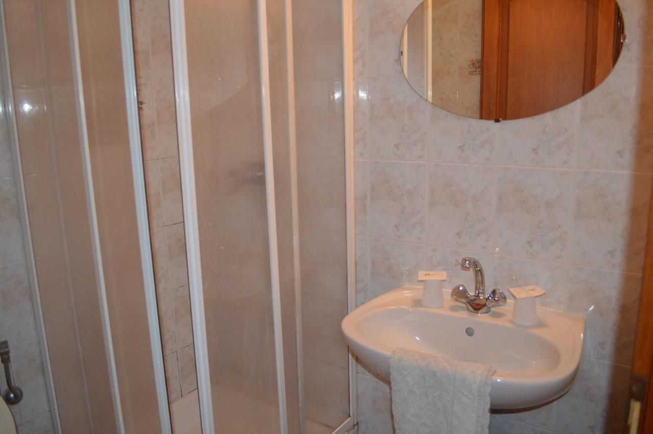Hotel Au Picardy Ницца Экстерьер фото